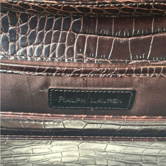 Ralph Lauren Polo Vintage Embossed Crossbody bag with interchangeable strap - Picture 7 of 9